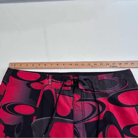 Vintage 90’s Oakley Software Board Shorts Size Men’s 38 W 2000’s All Over Print - Picture 7 of 9